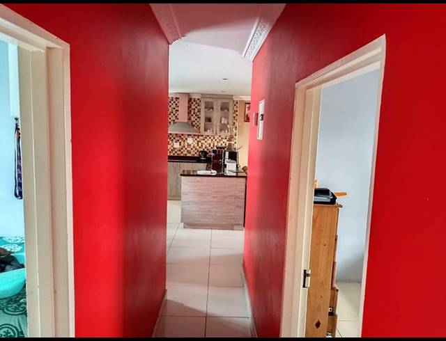 3 BEDROOM HOUSE FOR SALE IN CINDERELLA PARK